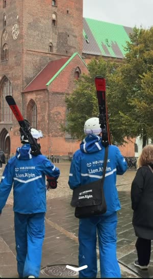 Højmark Rejser street promotion in Aarhus